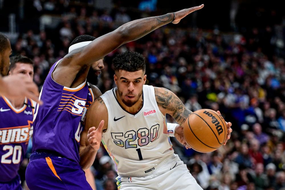 球迷们不禁 球迷们不禁