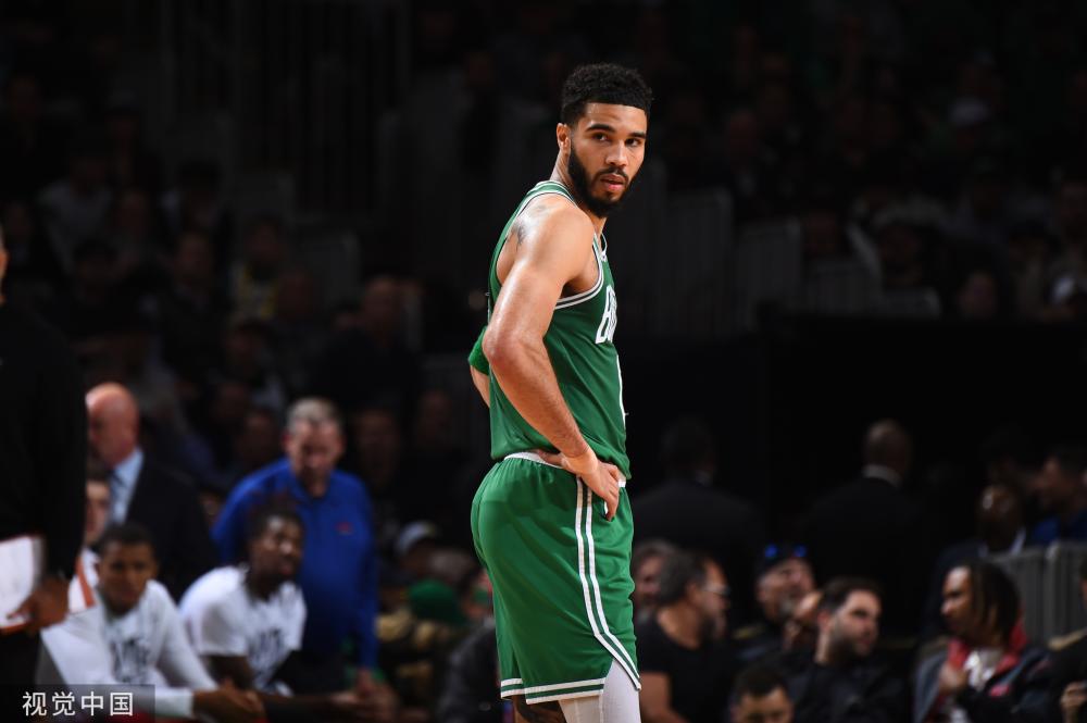 持球队的 持球队的