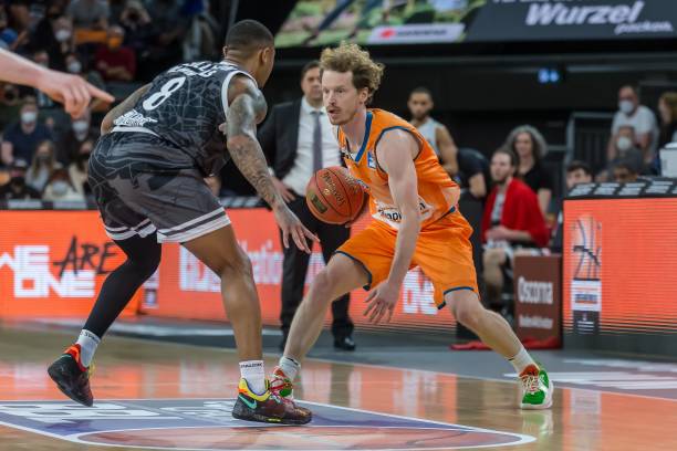 奇的足球人 奇的足球人